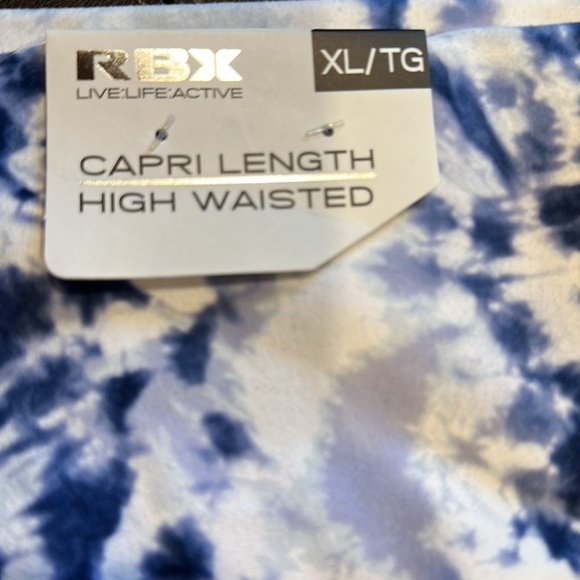 ⭐️NWT⭐️RBX Super Soft Tie Dye Workout/Leggings **Includes matching scrunchee** - Picture 5 of 6